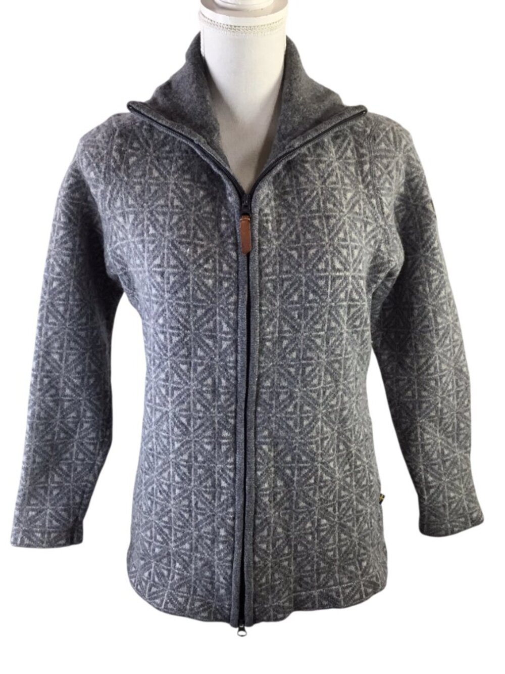 Fjallraven Cardigan Sweater Ovik Frost Full Zip Women's L (but shrunk) Flaw Read